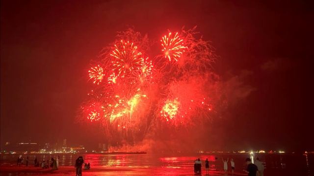 ПАТТАЙЯ ФЕСТИВАЛЬ ФЕЕРВЕРКОВ. Вечерняя Паттайя.Pattaya International Fireworks Festival  #pattaya