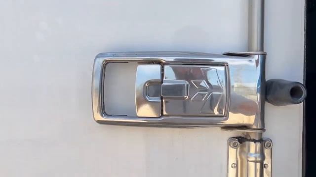 17-RENAULT MIDLUM 220 DXI - FRIGORIFICO смотреть онлайн