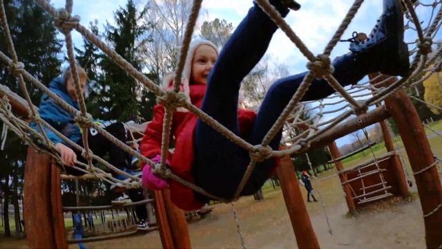 Как снимает экшн-камера insta 360 one r - предметы близко и далеко смотреть онлайн