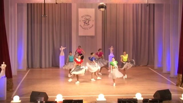 Шоу балет "Фантазия". Серенада солнечной долины смотреть онлайн