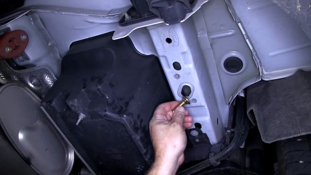 etrailer | Trailer Hitch Installation - 2013 Ford C-Max смотреть онлайн
