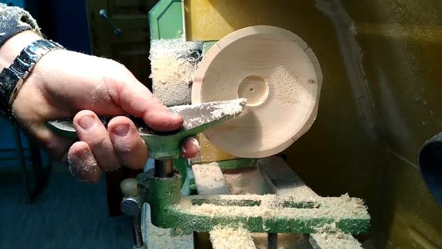 Точение тарелки (внутренняя часть) смотреть онлайн