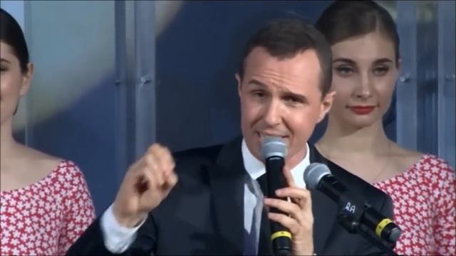Рената Литвинова - Самая Стильная Женщина десятилетия по версии журнала HELLO! смотреть онлайн
