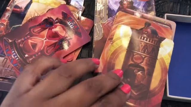 Unboxing of Isis Oracle Card Deck смотреть онлайн