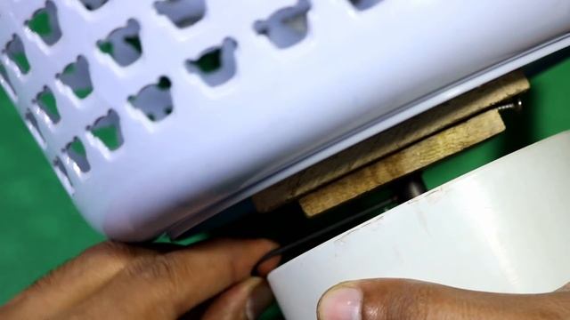 How to Make a SPIN DRYER using Bucket & Basket - Very Easy смотреть онлайн