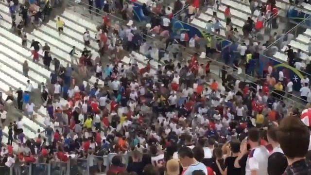 ЕВРО 2016, БИТВА ФАНАТОВ смотреть онлайн