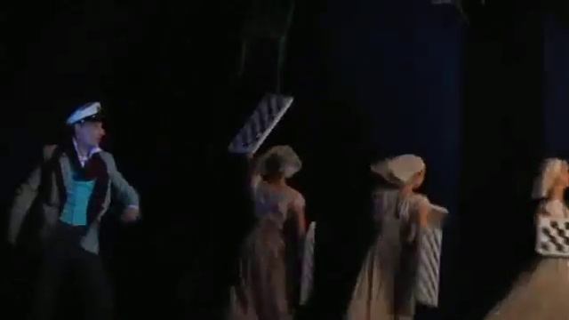 Фрагмент из мюзикла «12 стульев» Новосибирского музыкального театра смотреть онлайн