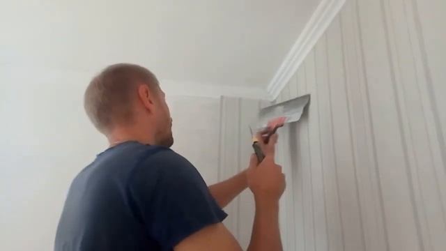 Клеим флазелиновые обои