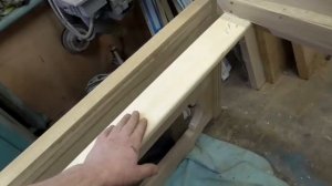 Как изготовить кровать из дерева. Авторская работа.