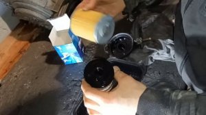 OPEL FRONTERA 2.2, diesel 2000.  Replacing the fuel filter.