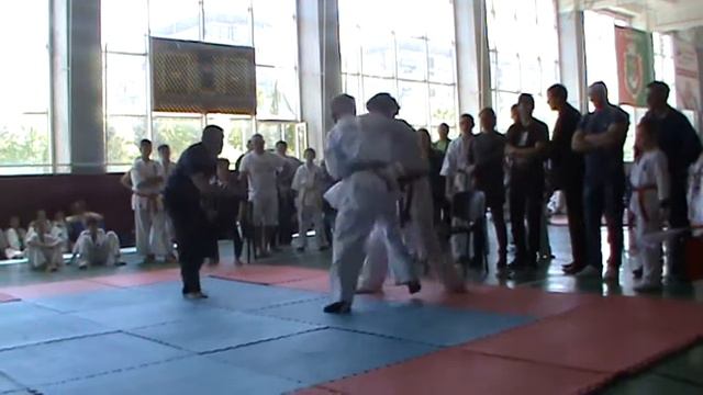 Чемпионат области WKO Рябенко Александр (Кривой Рог, ака, WKB)-Остапчук Богдан (Ингулец, WKO) смотреть онлайн