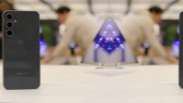 Samsung Galaxy A55 5G : wow!! смотреть онлайн