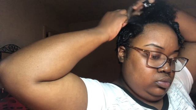 How To : Finger Coils on Short Natural Hair l Aunt Jackie’s Flaxseed Gel смотреть онлайн