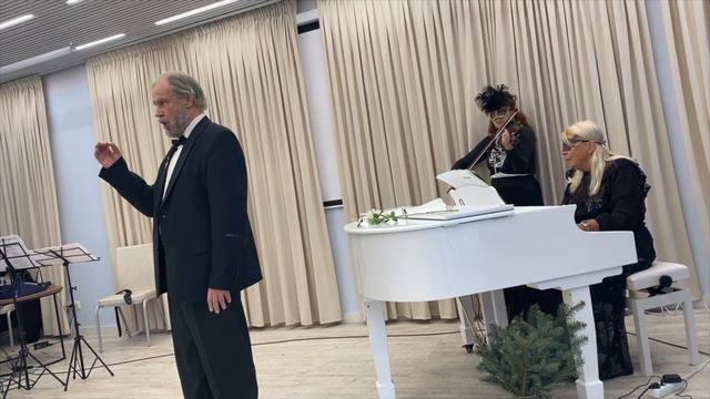 Маритана - Алексей Ткачев, Марина Орлова, рояль - Елена Леменкова, скрипка - Аида Сагателова. 23г