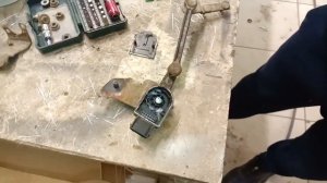 Неисправность датчика положения кузова Ford Mondeo, S-MAX, Galaxy. Ошибка: Неисправны передние фары