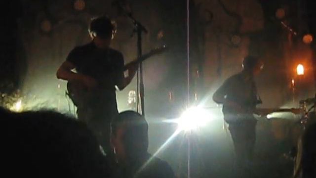 Alt-J - Intro (Live) смотреть онлайн