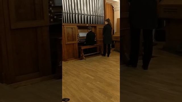 Прелюдия и фуга си бемоль мажор смотреть онлайн