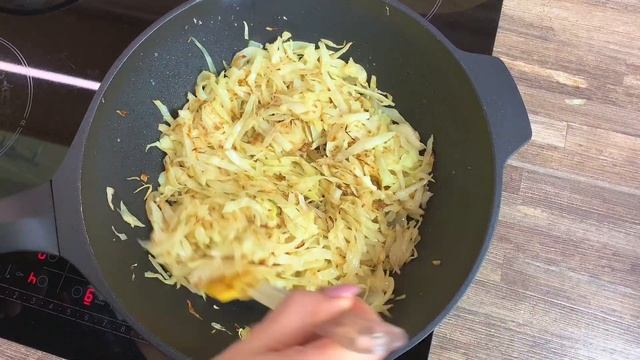 ЗАЛИВНОЙ ПИРОГ С КАПУСТОЙ ? Рецепт в духовке ? Что можно приготовить с капустой КАПУСТНЫЙ ПИРОГ смотреть онлайн