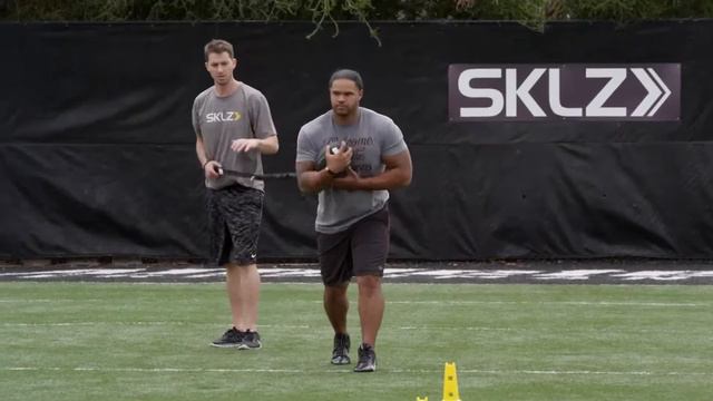SKLZ Stronghold Football Off Balance Drill смотреть онлайн