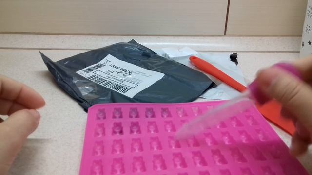 ПОСЫЛОЧКА С ALIEXPRESS/ФОРМОЧКА ДЛЯ ЖЕЛЕЙНЫХ МИШЕК/СИЛИКОНОВАЯ ЛОПАТКА смотреть онлайн