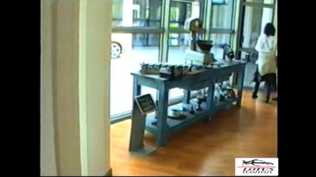 Lamborghini Automobili, LTI official factory visit. 2004 смотреть онлайн