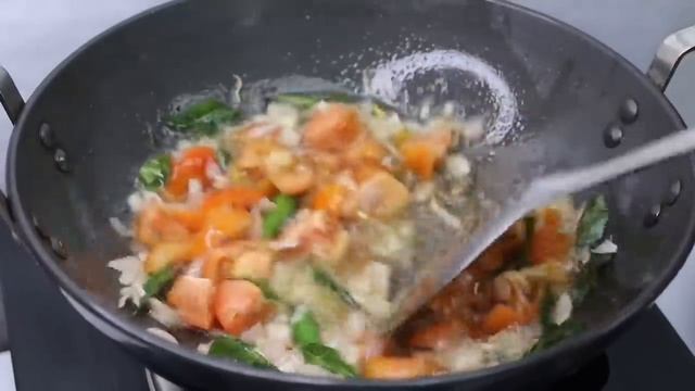 எந்த மீன் வாங்கினாலும் குழம்பு சுவையா செய்விங்க?| MEEN KULAMBU | Fish Curry in Tamil | Fish Gravy смотреть онлайн