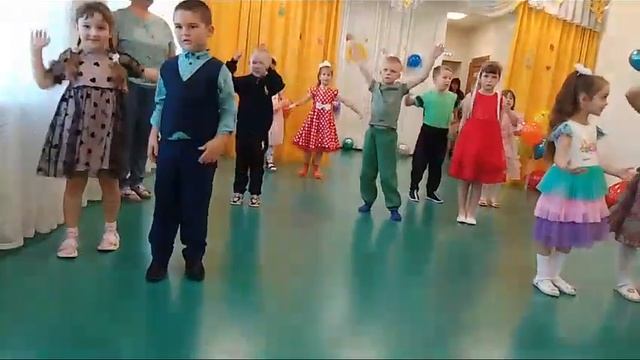 Праздник "День воспитателя" танец "Доброта " подготовительная группа смотреть онлайн