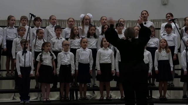 Й.Гайдн, рус.текст П.Синявского "Мы дружим с музыкой". Исп.хор 2-х классов смотреть онлайн