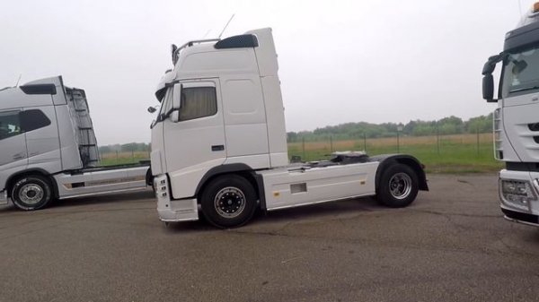 Еду на Truckfest, любуюсь крутыми грузовиками