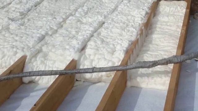 Чем утеплять крышу дома?! Быстрый обзор материалов! смотреть онлайн