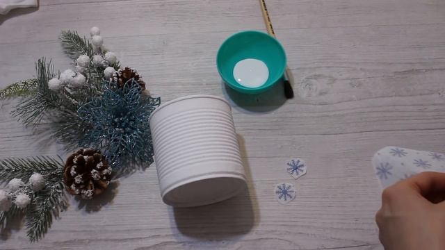 Новогодние поделки. 3 идеи из жестяных банок своими руками. Новогодний декор. DIY Christmas crafts. смотреть онлайн
