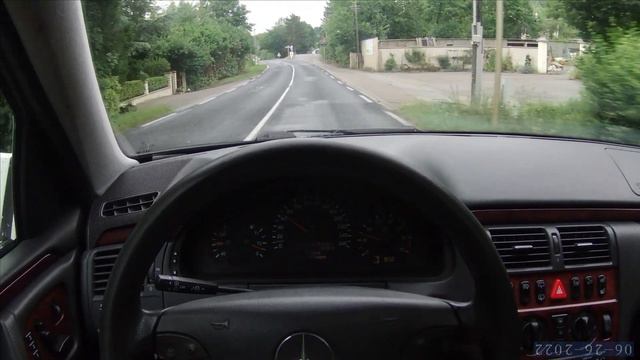 Test drive of my high mileage Mercedes W210 V6 смотреть онлайн