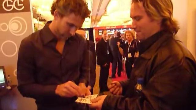 7 Trevor Linden autographs Peter Davies and April Smith of AHA MEDIA LG passes смотреть онлайн