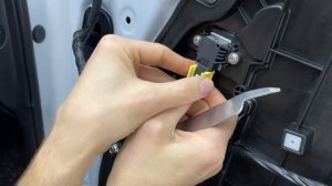 Kia Sportage - инструкция по разборке дверей