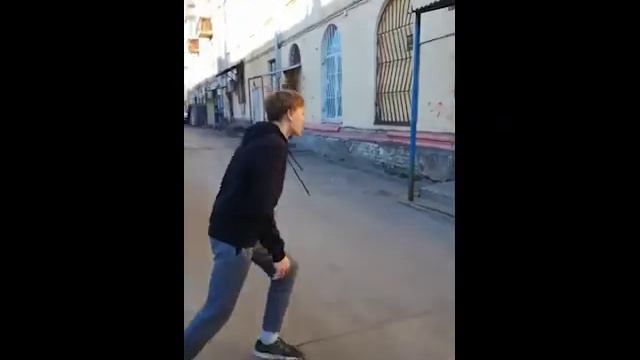 Почему люди не летают смотреть онлайн