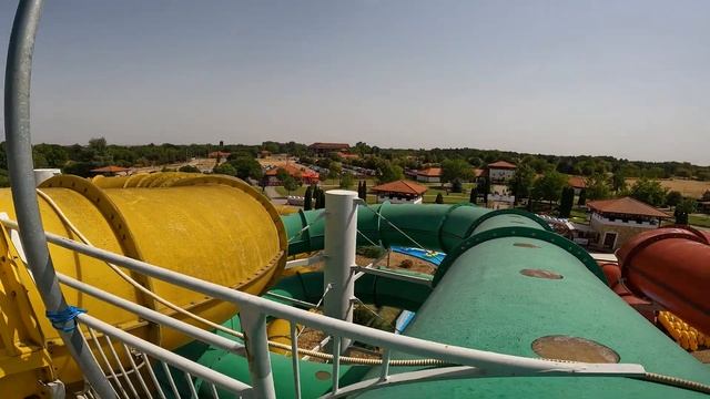 Green ALIGATOR WaterSlide at Aquapark Cegléd смотреть онлайн