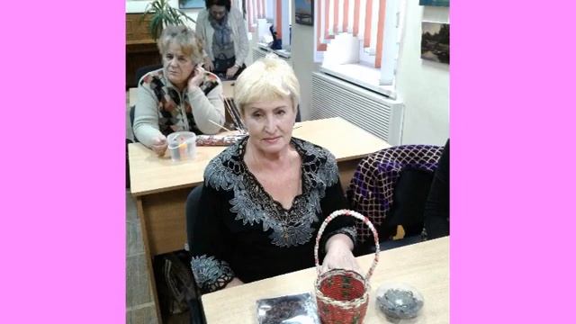 Арт Мастерская " Урок плетения из бумажных трубочек" Мастер Чайковская Светлана. смотреть онлайн