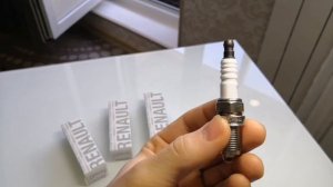 Оригинальные свечи Renault артикул 7700500155