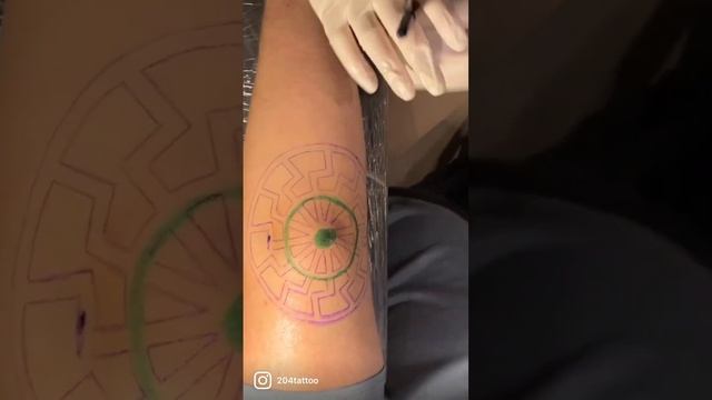Black sun tattoo смотреть онлайн