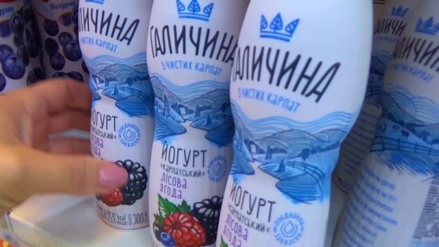 24 Часа живу на1000 Рублей Покупаю ТОЛЬКО АКЦИОННУЮ ОДЕЖДУ и ЕДУ / Весь день в ОДНОМ Цвете Челлендж смотреть онлайн