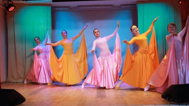 ЯНАО с. Восяхово Хореографический коллектив "Грация" танец "Вальс" смотреть онлайн