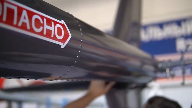 ХелиКо Групп - Сборка вертолёта Robinson R44 Часть 2 смотреть онлайн