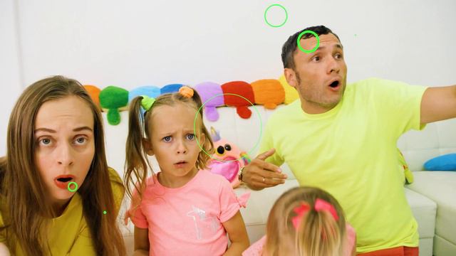 Слишком много Мороженого и Какого цвета еда | Майя и Маша | Детские песни смотреть онлайн