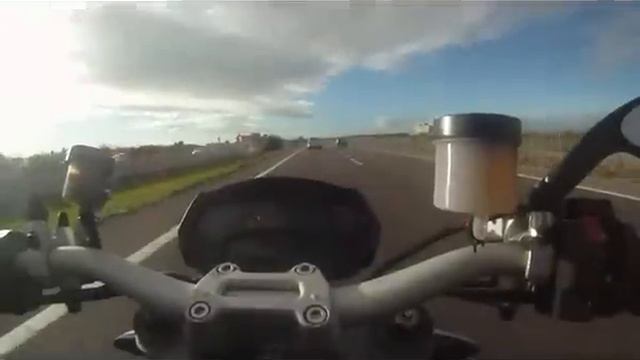 Ducati monster 1100 onboard смотреть онлайн