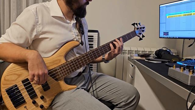 Childish Gambino - Redbone (bass cover) смотреть онлайн