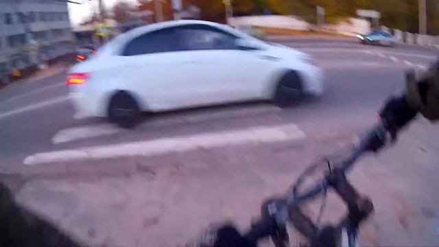 когда лень идти пешком) смотреть онлайн