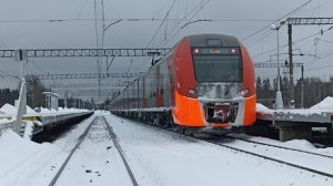 Поездка на ЭС2Г 238 "Ласточка". Маршрут Сосново - Санкт-Петербург Финляндский. До ст. Девяткино.