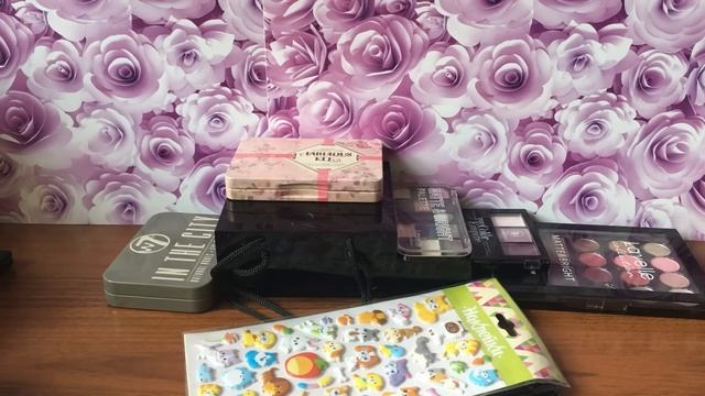 Все мои тени (8) - Lavelle, Летуаль, TF, W7, Диваж, Ruby Rose, Farres, Beyond, Faberlic, Мейбелин