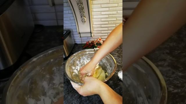 Осетинский пирог с мясом "Фыдджын". смотреть онлайн