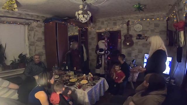 Довелось мне быть Дедом Морозом смотреть онлайн